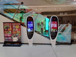 19-06-21 廣告機(jī)-上海青浦區(qū)萬達(dá)茂商場32寸,55寸