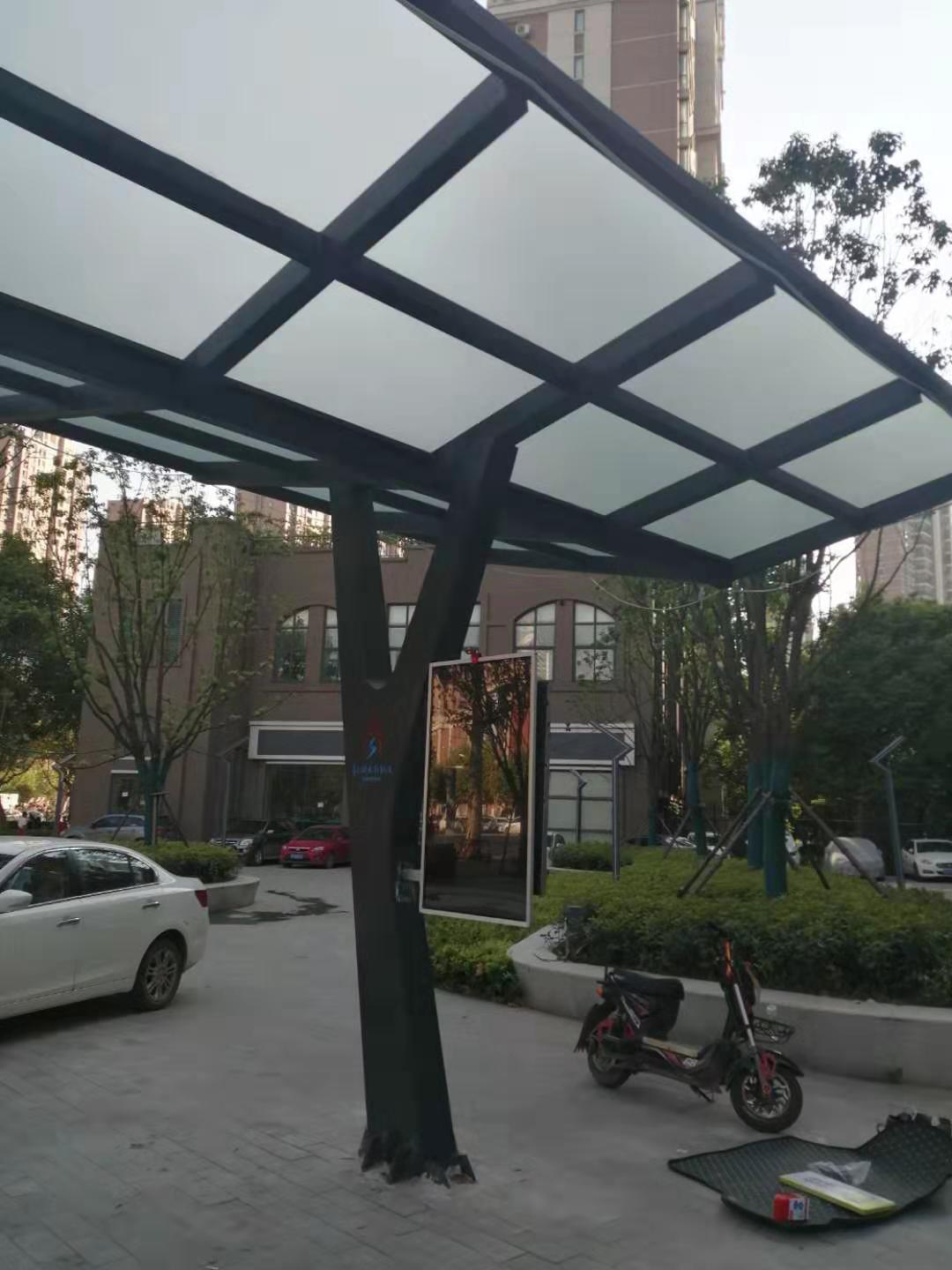 半戶外廣告機(jī)